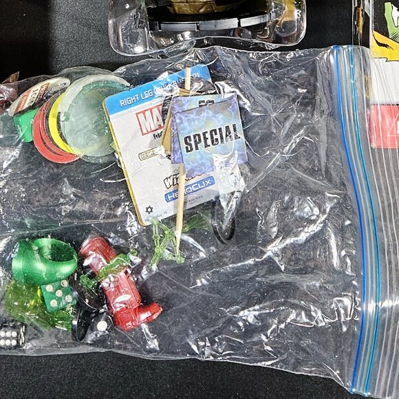 HeroClix 170 figure Lot w/Cards, Maps and more - Picture 9 of 11